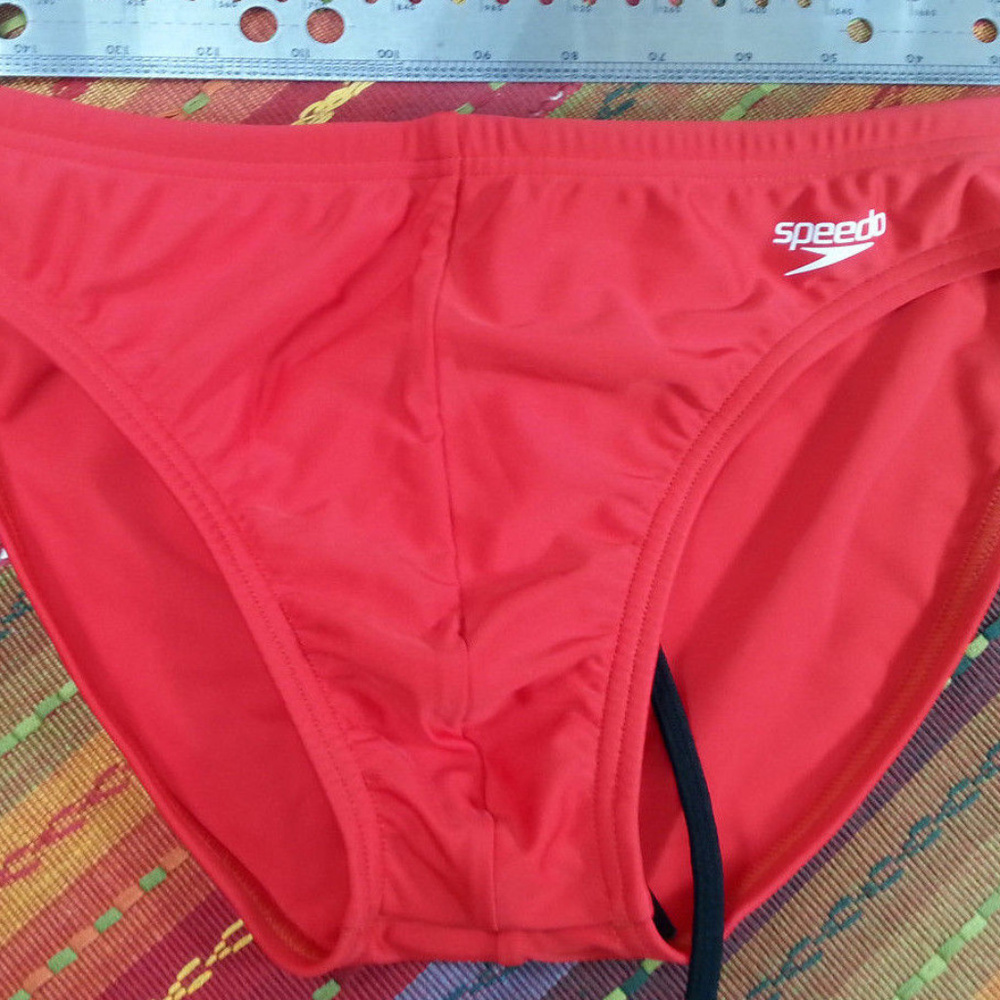 Speedo Men's Red Fitness Bikini - US32 NEW 3290
